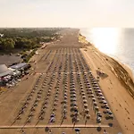 Experience The Breeze In Our Bright Flat Apartmán Bibione