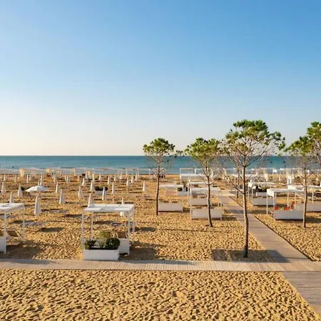Experience The Breeze In Our Bright Flat Διαμέρισμα *