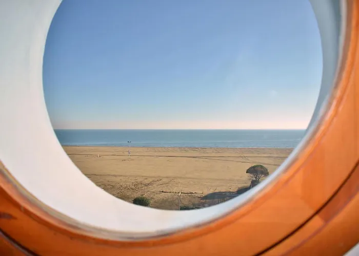 Experience The Breeze In Our Bright Flat Appartement *